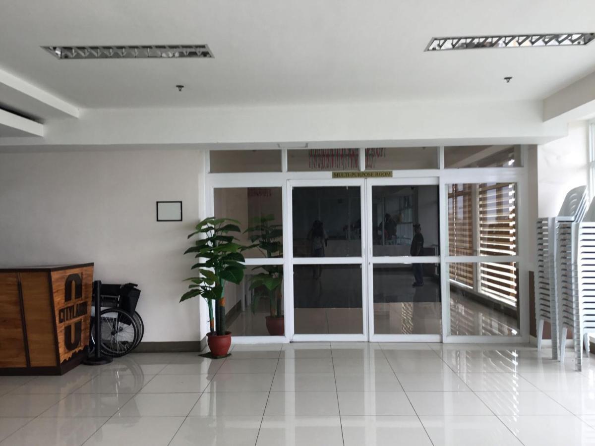 Condo With Free Swimming Pool & Viewing Deck Tagaytay City Exterior foto