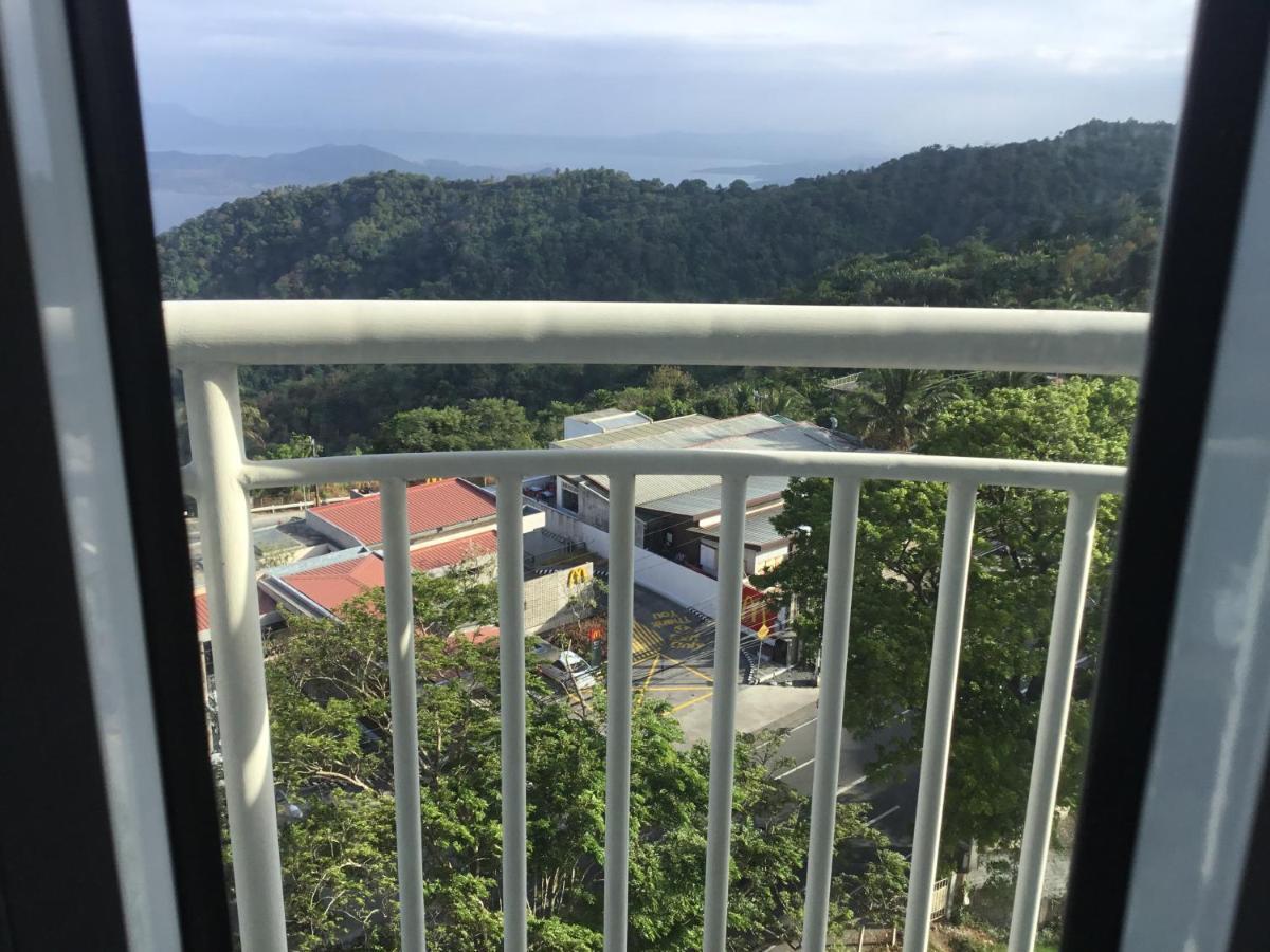 Condo With Free Swimming Pool & Viewing Deck Tagaytay City Exterior foto