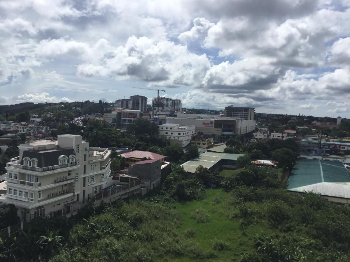Condo With Free Swimming Pool & Viewing Deck Tagaytay City Exterior foto